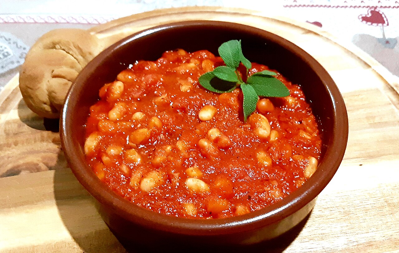 Fagioli all’uccelletto (beans with sage and tomato)