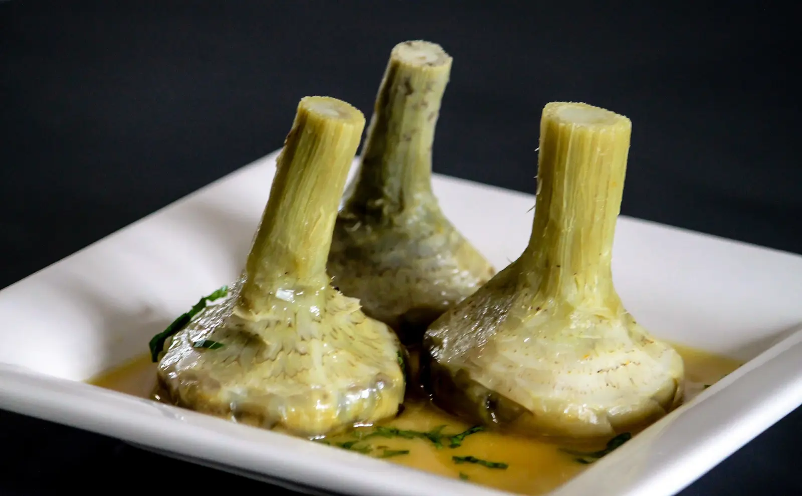 Roman-style artichokes