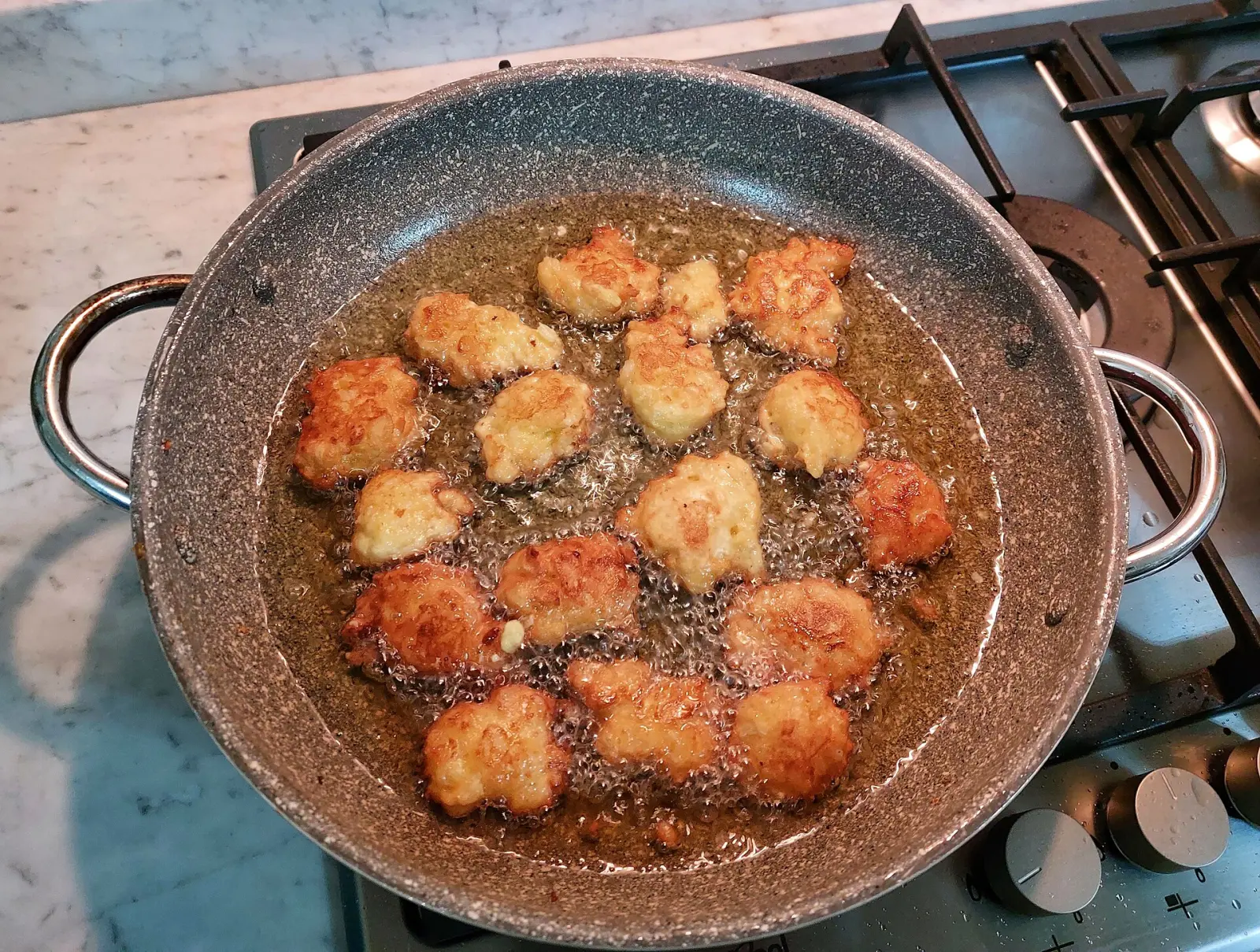 Can you fry with extra virgin olive oil?